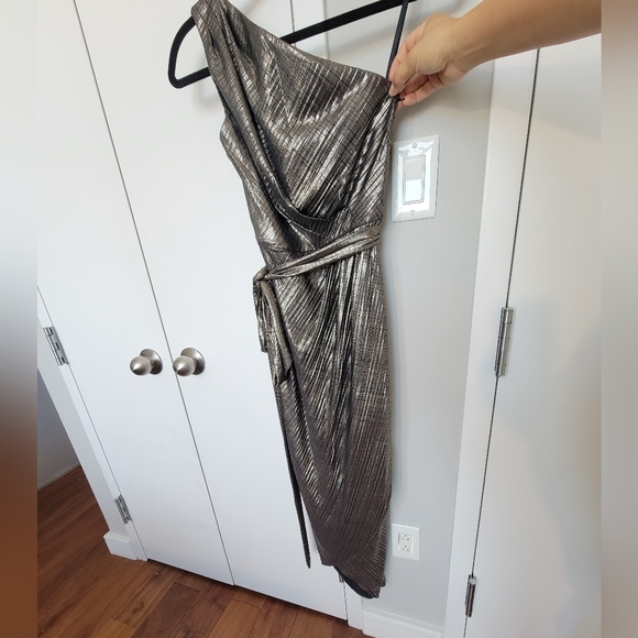 Pre-loved Ted Baker London Dress - Picture 2 of 15